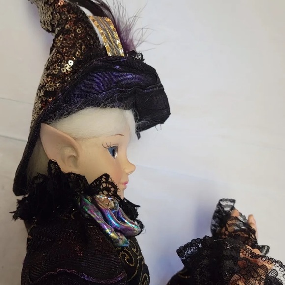 28" Halloween Elf Doll Mantel Shelf Decor Black & Gold Sequin Hat Nicole Miller - Picture 6 of 10
